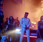 Mr Eazi ft Giggs - London Town (Music Video)